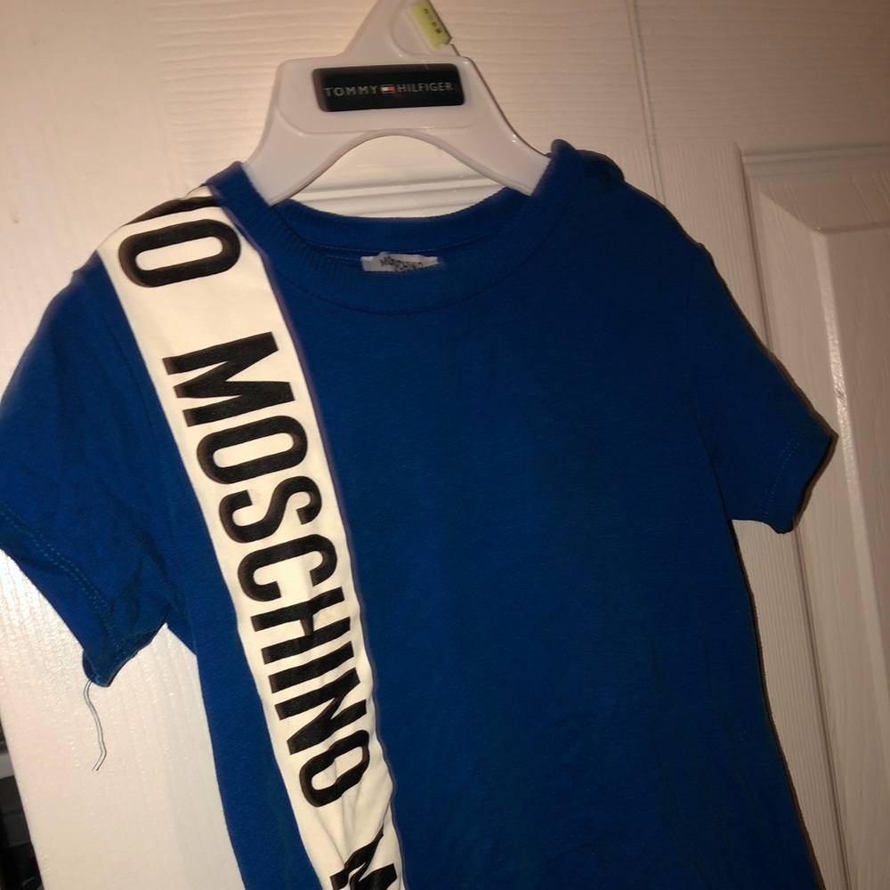 Moschino - Picture 2 of 3